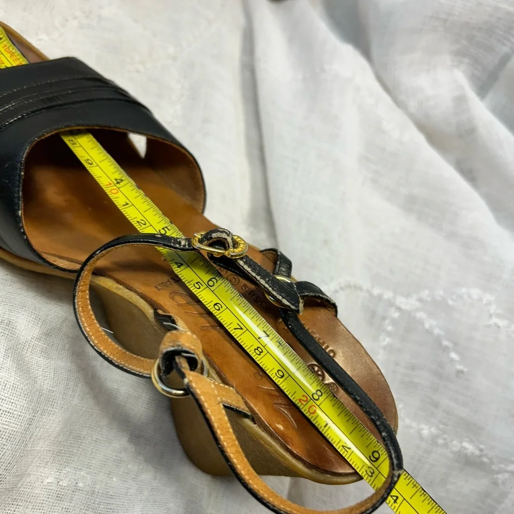 Famolare made in Italy leather wedge sandals